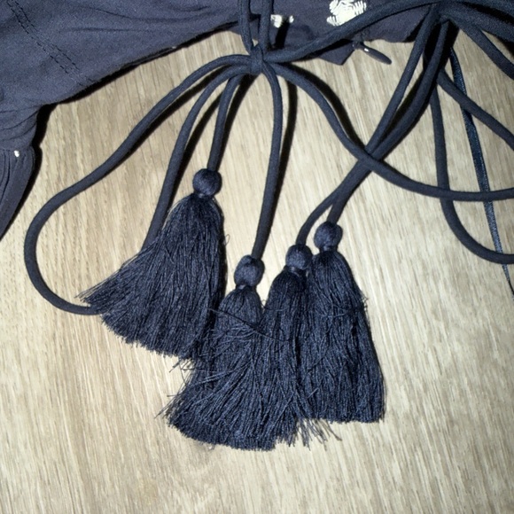 En Saison Nara cotton Embroidered tie strap midi dress - Picture 15 of 15